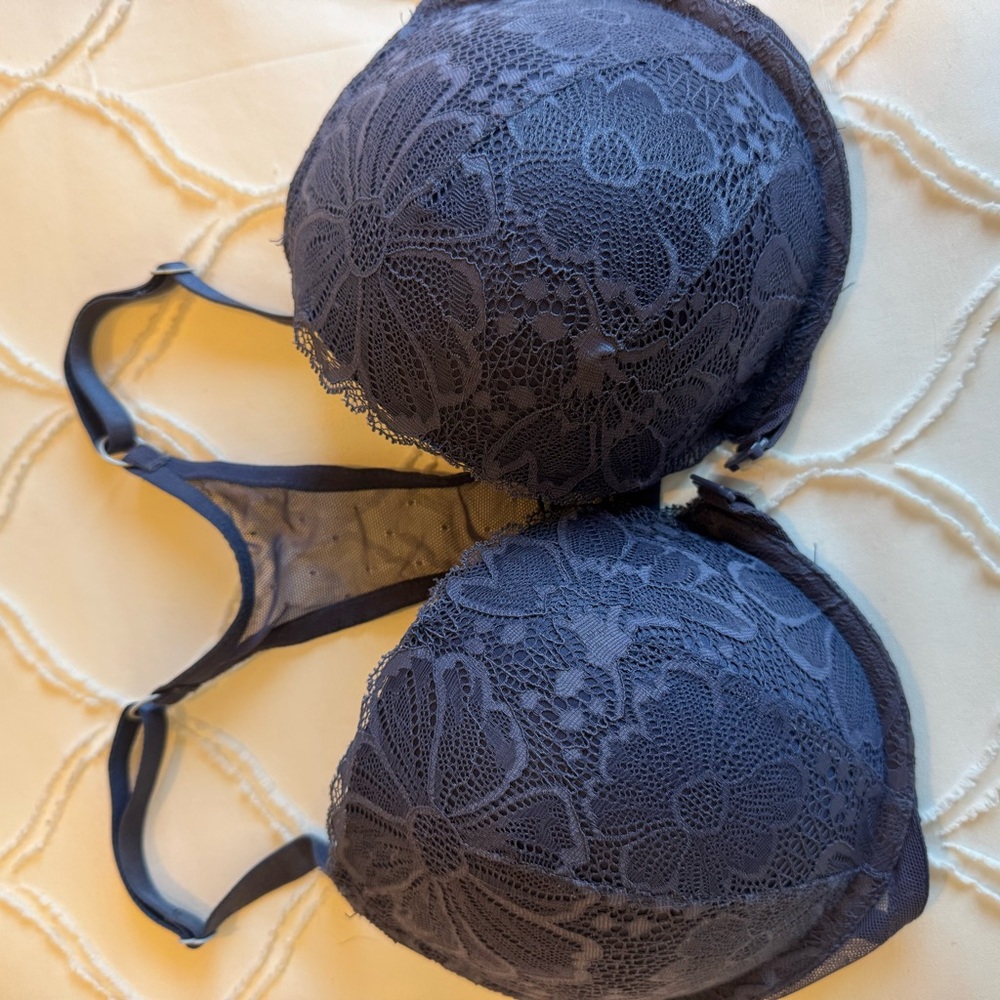 Victoria's Secret Midnight Lace Bra